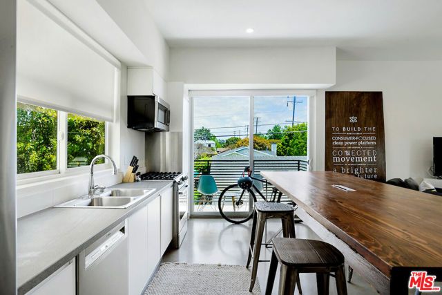 2496 S CENTINELA Avenue 4, Los Angeles, CA 90064