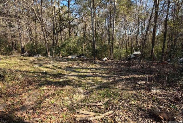 12128 Lazy Oak Dr, Baker, LA 70714