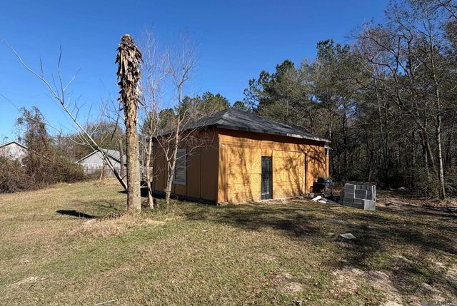 12128 Lazy Oak Dr, Baker, LA 70714