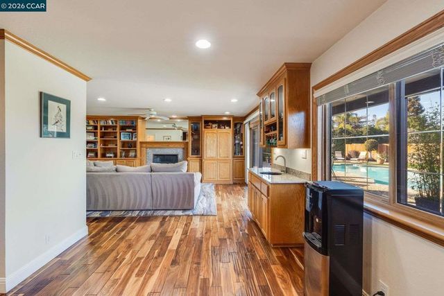 5817 5817 Mitchell Canyon Ct, Clayton, CA 94517