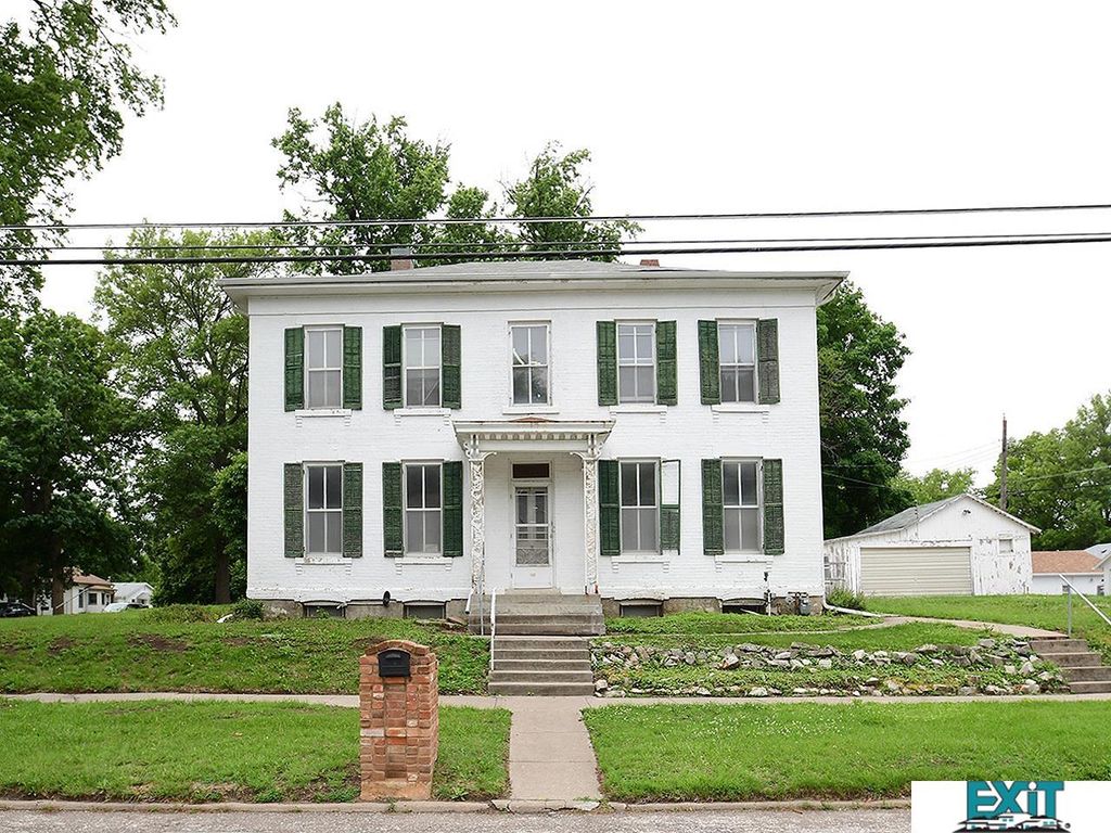 120 S 16 Street, Nebraska City, NE 68410