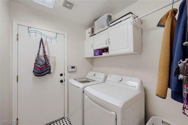 7921 Purple Mountain Avenue, Las Vegas, NV 89131