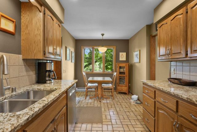 10576 Mayflower Road, Mount Horeb, WI 53572