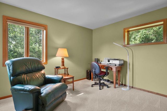 10576 Mayflower Road, Mount Horeb, WI 53572