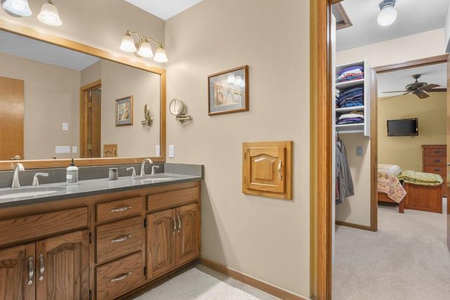 10576 Mayflower Road, Mount Horeb, WI 53572