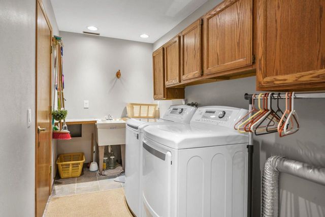 10576 Mayflower Road, Mount Horeb, WI 53572