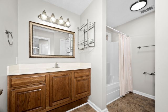 2250 Tedder Blvd, Murfreesboro, TN 37129