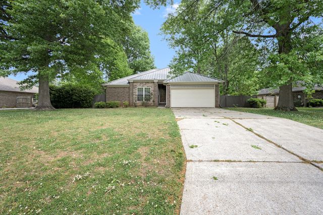 2250 Tedder Blvd, Murfreesboro, TN 37129