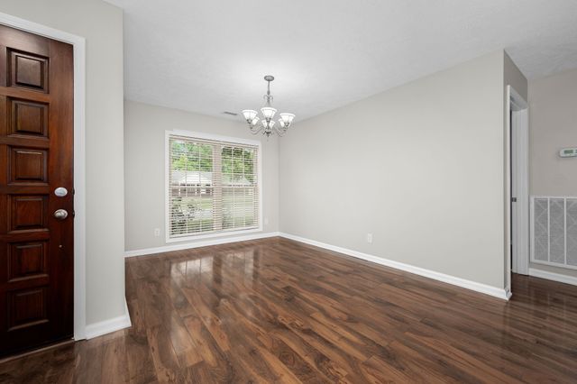 2250 Tedder Blvd, Murfreesboro, TN 37129