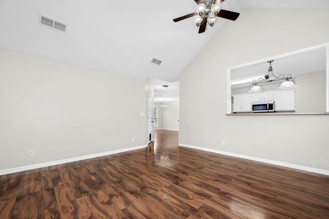 2250 Tedder Blvd, Murfreesboro, TN 37129