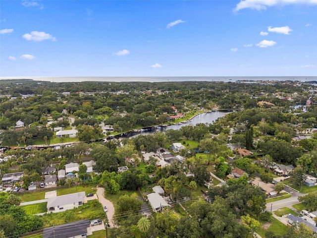 7051 WASHINGTON STREET, New Port Richey, FL 34652