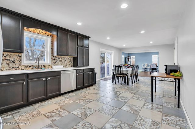 1117 6th Avenue, Toms River, NJ 08757