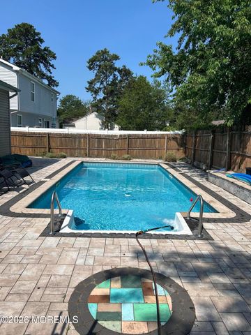 1117 6th Avenue, Toms River, NJ 08757