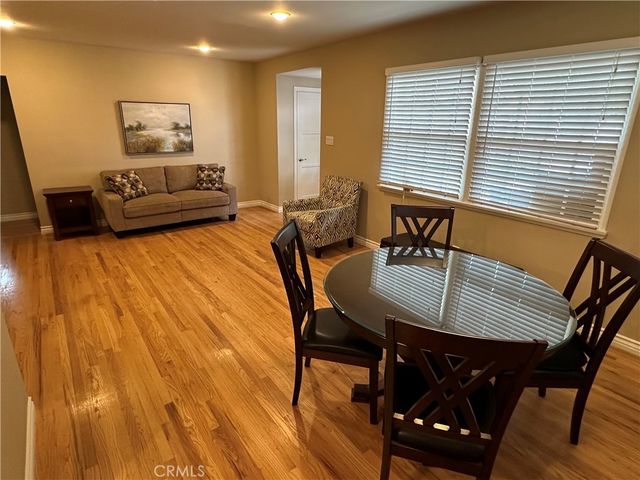 21339 Velicata Steet, Woodland Hills, CA 91364