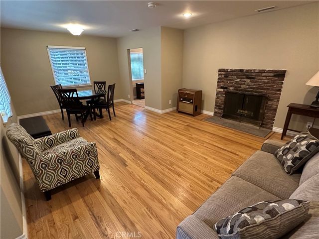 21339 Velicata Steet, Woodland Hills, CA 91364
