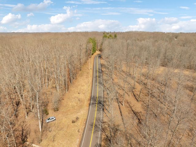 7822 Barnhill Rd, Primm Springs, TN 38476