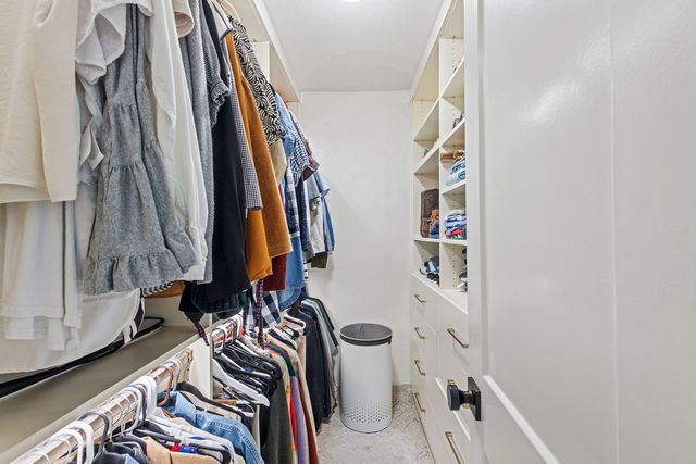 9222 Church Road 117, Dallas, TX 75231