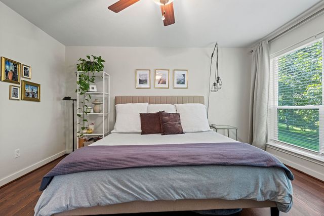 9222 Church Road 117, Dallas, TX 75231