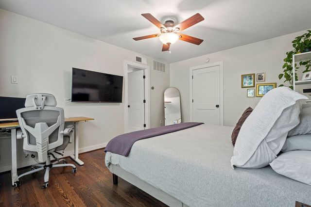 9222 Church Road 117, Dallas, TX 75231