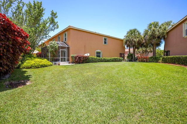 6881 Willow Creek Run, Greenacres, FL 33463