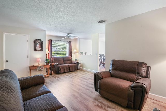 6881 Willow Creek Run, Greenacres, FL 33463