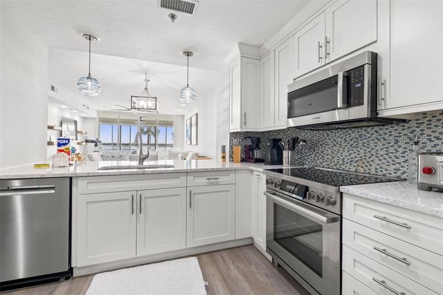 615 DREAM ISLAND PLACE 210, Longboat Key, FL 34228
