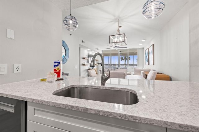 615 DREAM ISLAND PLACE 210, Longboat Key, FL 34228