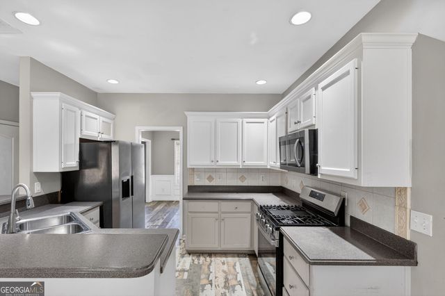 1136 Mason Lee Avenue, Loganville, GA 30052