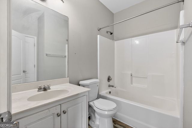 1136 Mason Lee Avenue, Loganville, GA 30052