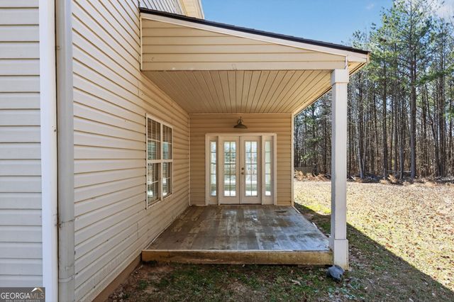 1136 Mason Lee Avenue, Loganville, GA 30052