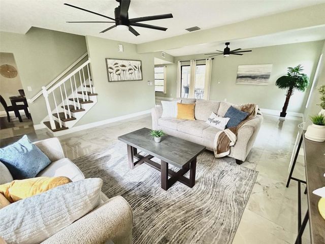 520 WYNNWOOD DRIVE, Brandon, FL 33511