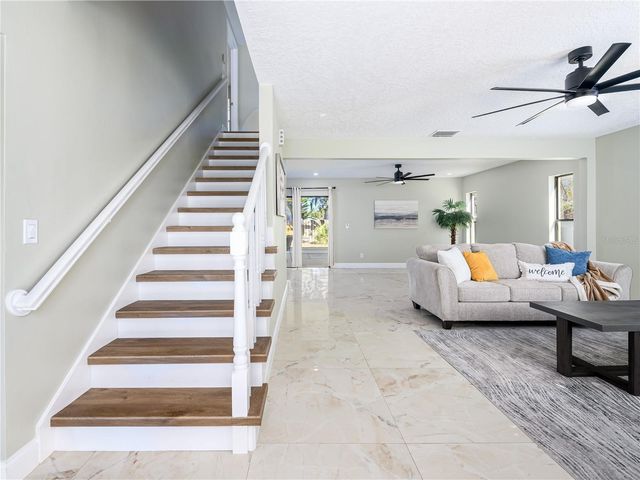 520 WYNNWOOD DRIVE, Brandon, FL 33511