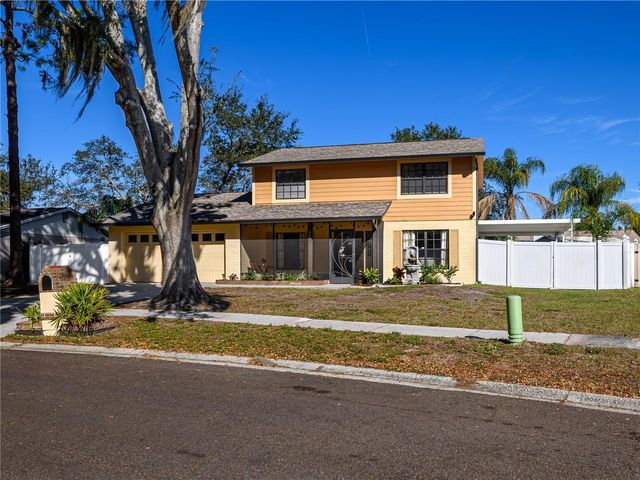 520 WYNNWOOD DRIVE, Brandon, FL 33511