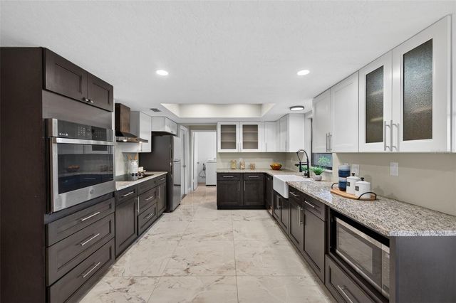 520 WYNNWOOD DRIVE, Brandon, FL 33511