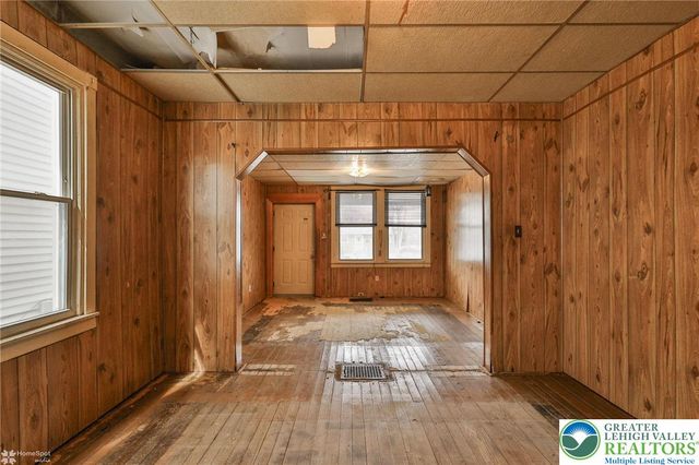 622 East Locust Street, Bethlehem City, PA 18018