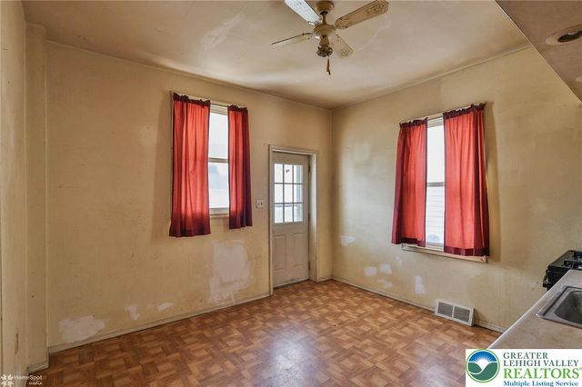 622 East Locust Street, Bethlehem City, PA 18018