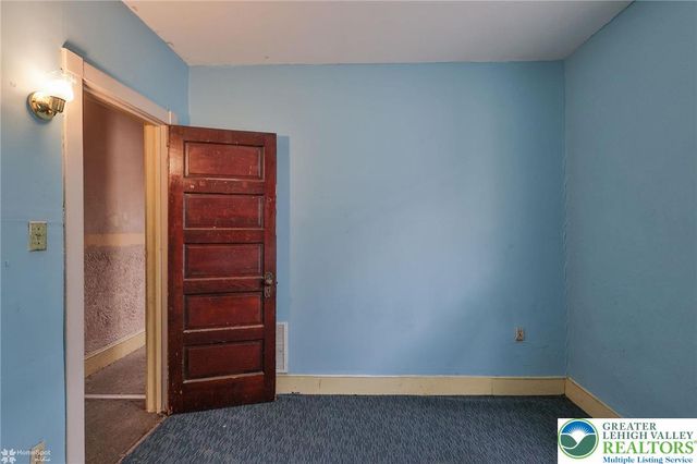 622 East Locust Street, Bethlehem City, PA 18018