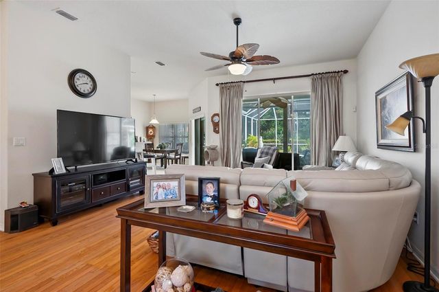 2 WILLOUGHBY PLACE, Palm Coast, FL 32164