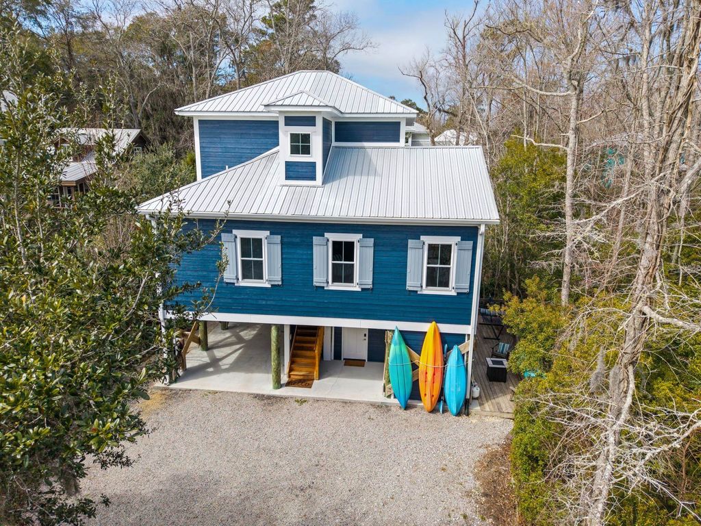 231 Watson Way, Pawleys Island, SC 29585