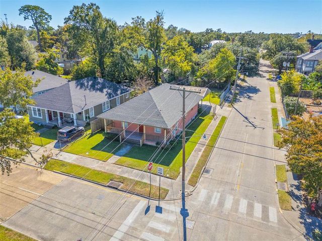 900 Division Street, Lake Charles, LA 70601
