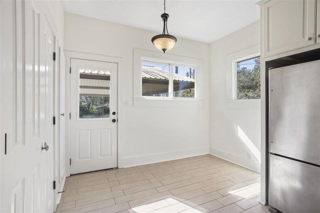 900 Division Street, Lake Charles, LA 70601