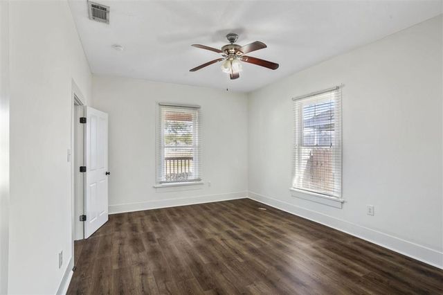 900 Division Street, Lake Charles, LA 70601