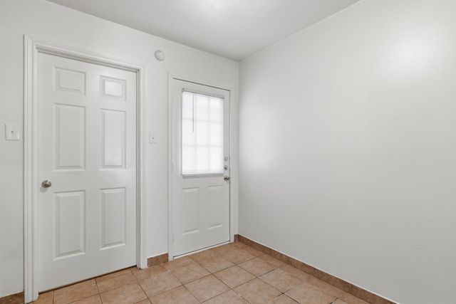 119 Larchbrook Drive, Desoto, TX 75115
