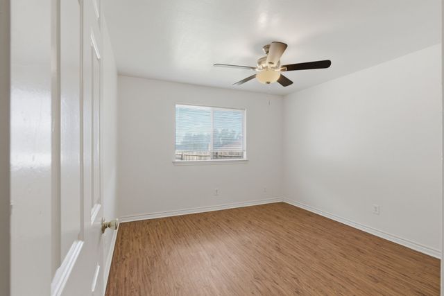 119 Larchbrook Drive, Desoto, TX 75115