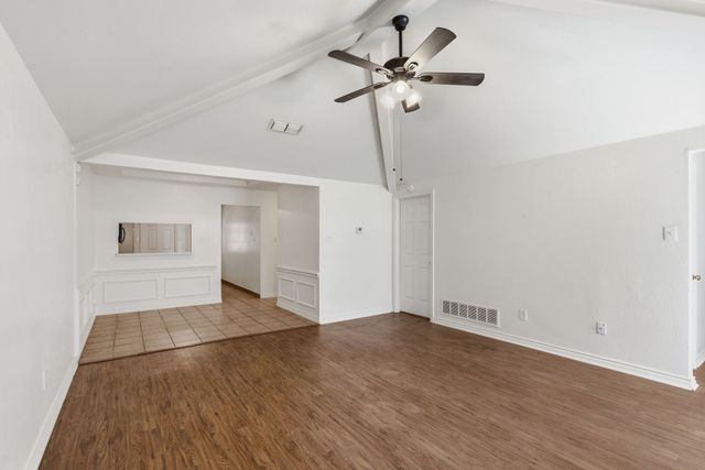 119 Larchbrook Drive, Desoto, TX 75115