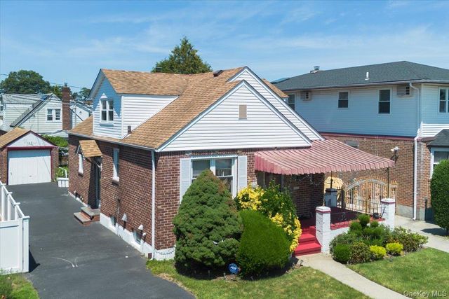 125 Sterling Road, Elmont, NY 11003