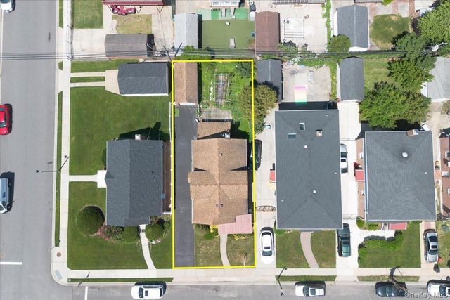 125 Sterling Road, Elmont, NY 11003
