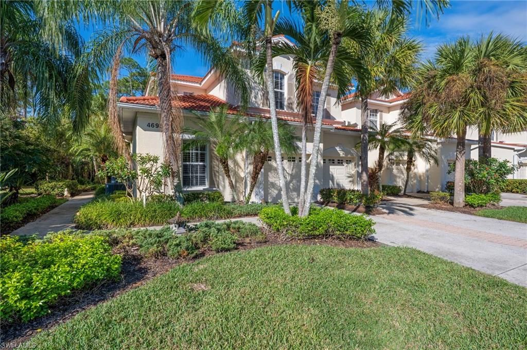 4695 Winged Foot CT # 101, Naples, FL 34112