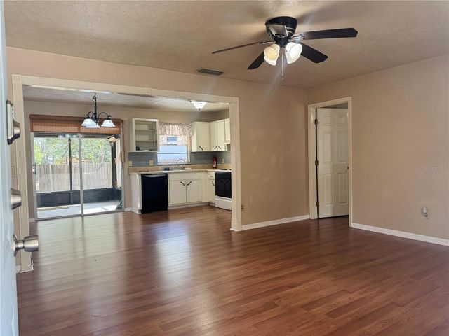 1724 NE 30TH STREET, Ocala, FL 34479