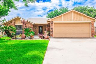707 Landing Boulevard, League City, TX 77573